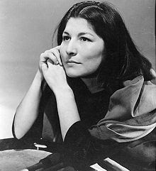 Mercedes Sosa, by Annemarie Heinrich.jpg