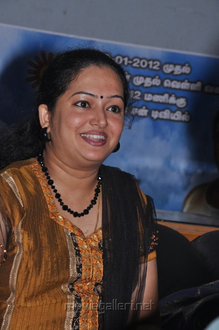 40+ Aunty Navel - Pin on Blouse / Ritu biradar hot south indian actress photos. - sachaandnicolas