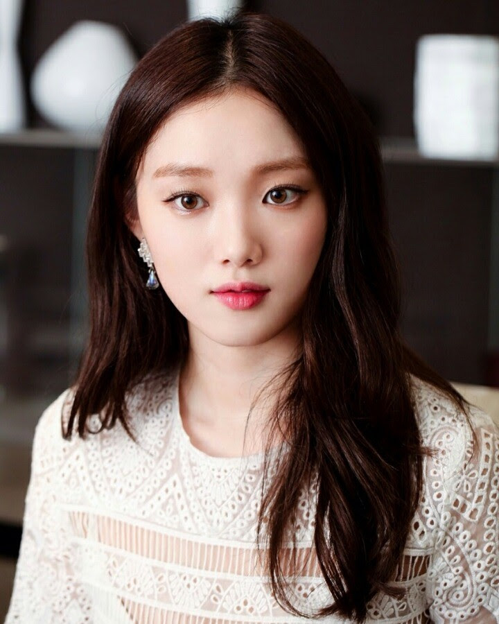 Born august 10, 1990) is a south korean model, actress and singer. Lee Sung Kyung Talks About Her First Love K People Koreaportal