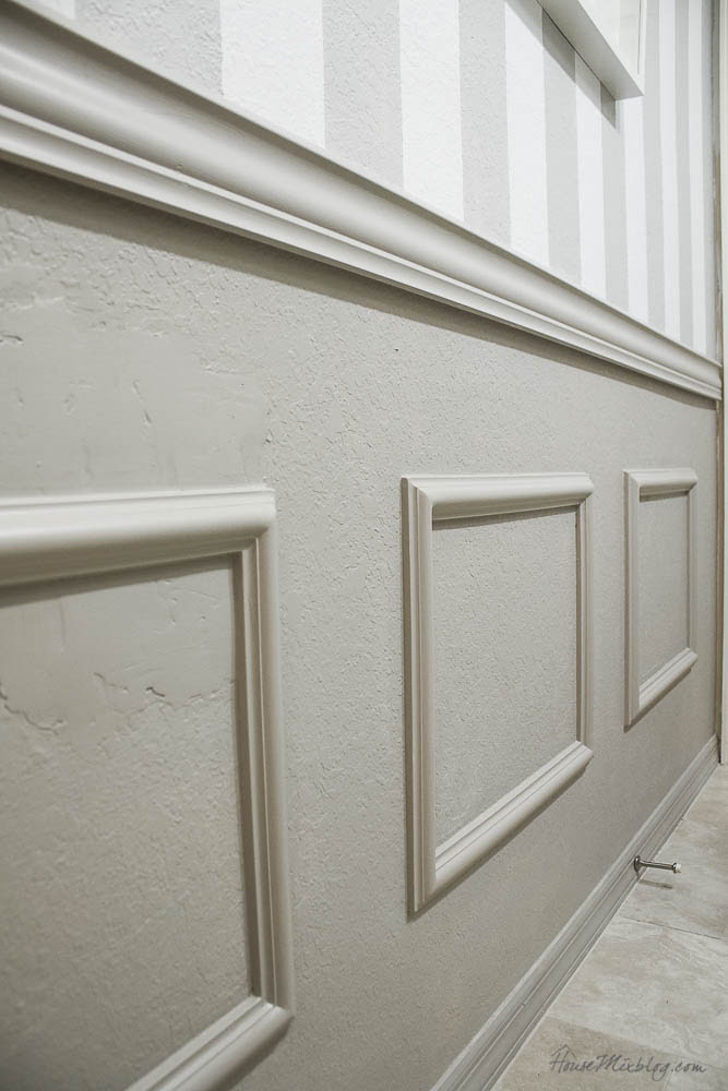 See more ideas about chair rail, home, home decor. Diy The Easiest Wainscoting House Mix