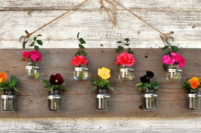 Gambar Pot  Bunga Gantung  Dari  Botol  Bekas Gambar Bunga