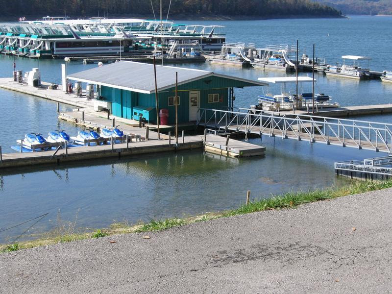 Houseboats For Sale On Dale Hollow Lake : They are owned by a bank or a lender who took ...