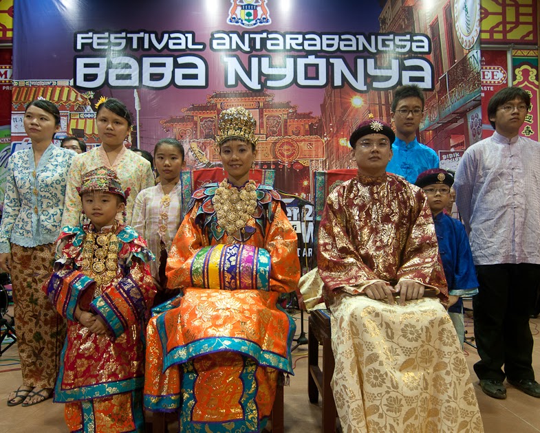 masyarakat baba dan nyonya