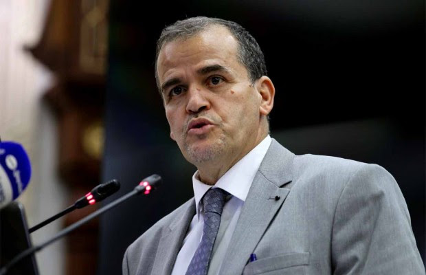تفقد وزير التجارة الداخلية وحماية المستهلك طلال البرازي يصحبه محافظ القنيطرة عبد الحليم خليل وقائد شرطة القنيطرة نعيم التقي صالة البعث للسورية للتجارة بمحافظة. ÙˆØ²ÙŠØ± Ø§Ù„ØªØ¬Ø§Ø±Ø© Ø§Ù„Ø¬Ø²Ø§Ø¦Ø±ÙŠ ÙŠØ¹Ù„Ù† Ø¹ÙˆØ¯Ø© Ø­Ø±ÙƒØ© Ø§Ù„ØªØµØ¯ÙŠØ± Ø¨Ø±ÙŠØ§ Ù‚Ø±ÙŠØ¨Ø§ Ù…Ø¹ Ù„ÙŠØ¨ÙŠØ§