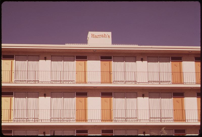 File:RENO MOTEL - NARA - 553123.jpg