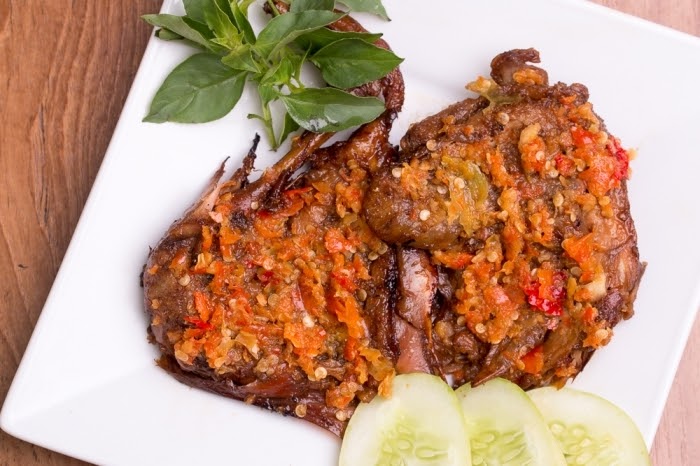 Resep Sambal Ayam Penyet Lamongan - Rasmi Sue