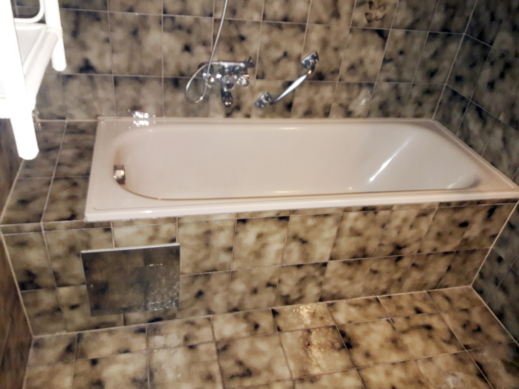 Durch das lackieren wird ihre badewanne in zukunft wie neu aussehen. Badsanierung Remaill Technik Ihr Neues Bad Zum Sparpreis Karnten