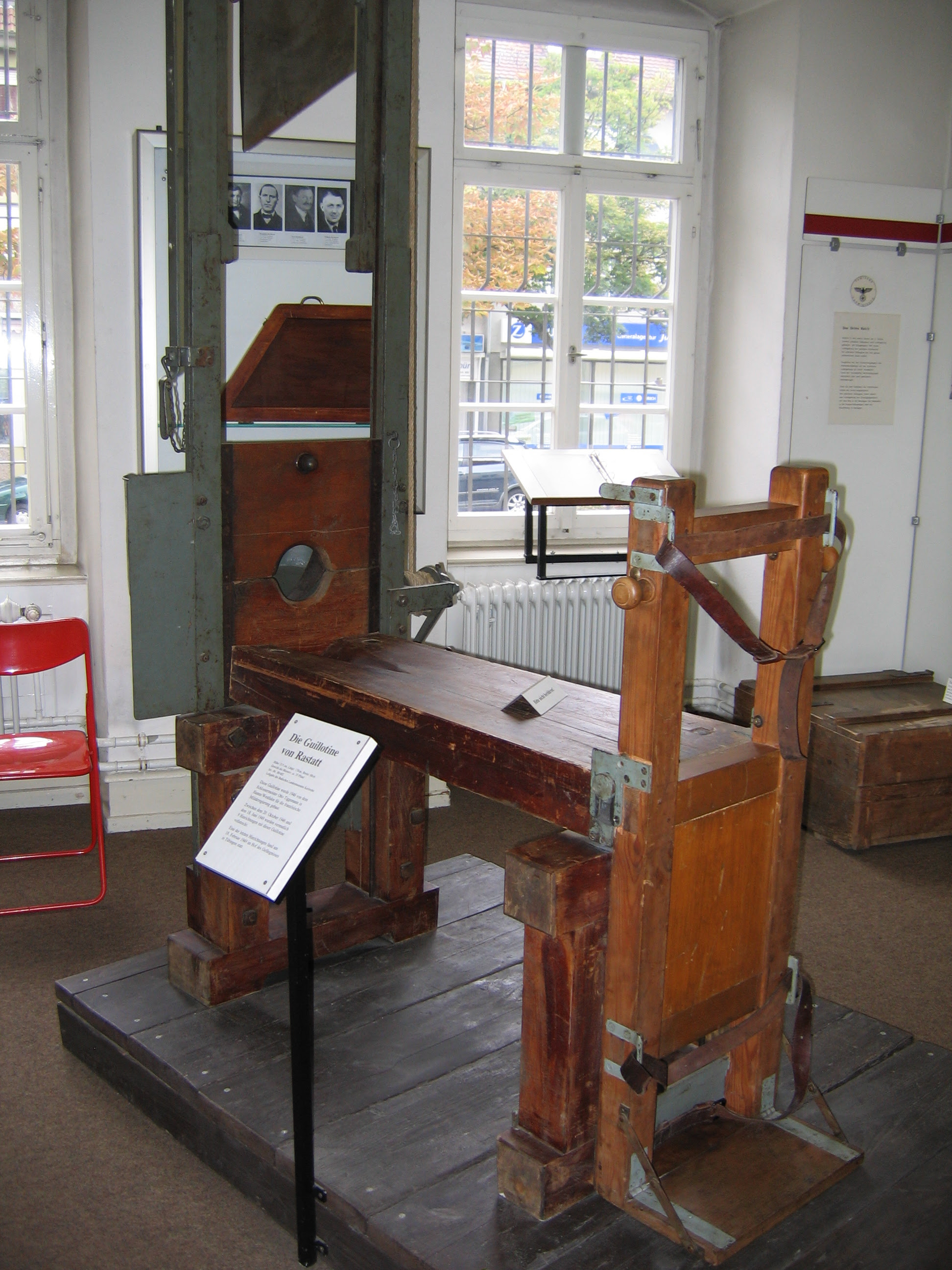 Maybe you would like to learn more about one of these? 1946 Rastatt Fallbeil
