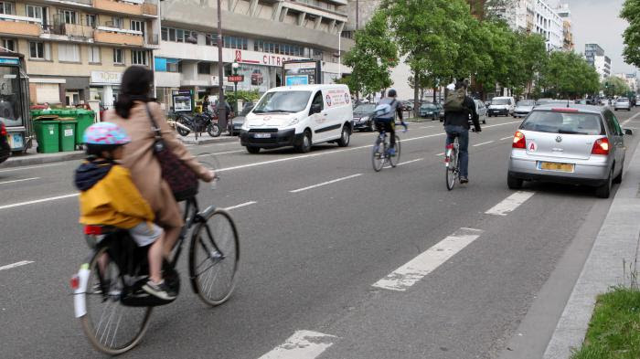 Accidents, insultes, agressions... Le quotidien sous tension des cyclistes en ville