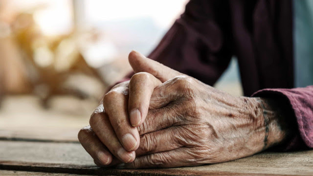 Mais de 5 mil denúncias de agressões a idosos são registradas no país