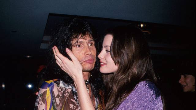 Como Liv Tyler descobriu que seu pai era o líder do Aerosmith