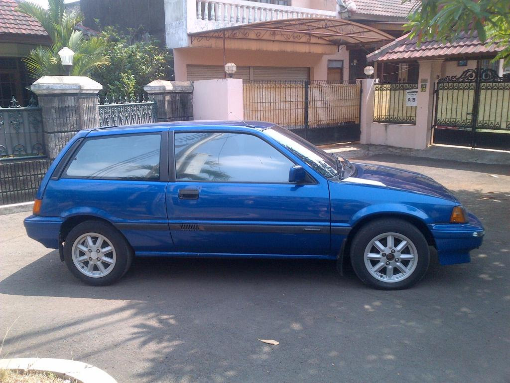 Jual HONDA  CIVIC WONDER 2pintu SB3 tahun 85 86 warna 