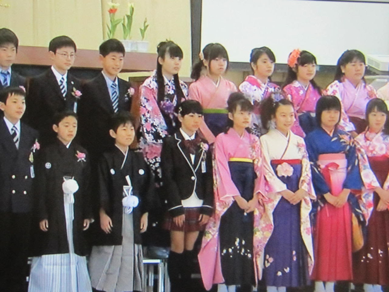 卒業 式 小学生 髪型 女の子 ロング Lowkernesia Com