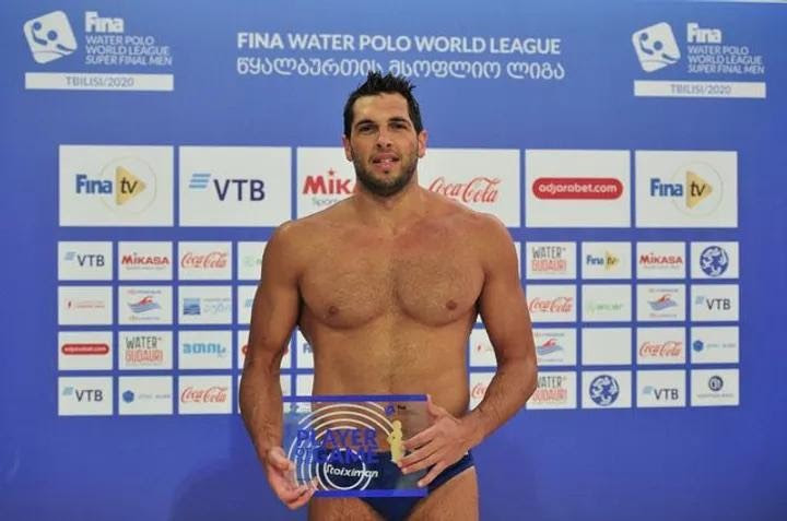 Ένα μεσημέρι με την εθνική ομάδα πόλο πριν από τους ολυμπιακούς αγώνες του τόκιο. Ydatosfairish World League Super Final E8nikh Andrwn Tiflida Giannhs Foyntoylhs Nikh Me Idiaiterh Barythta Kolymbhtikh Omospondia Elladas Koe Org Gr