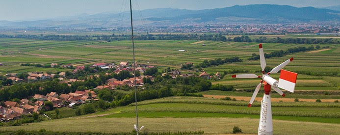„este un parteneriat între comuna ciugud şi politehnica timişoara, un proiect de un milion de euro finanţat de către guvernul norvegiei. Comuna Ciugud Alba Locul In Care OrÄƒÈ™enii Se Bat Pentru A Se Muta Cum A ReuÈ™it Primarul Acesteia SÄƒ O Modernizeze Cu 16 Milioane De Euro Cunoaste Lumea