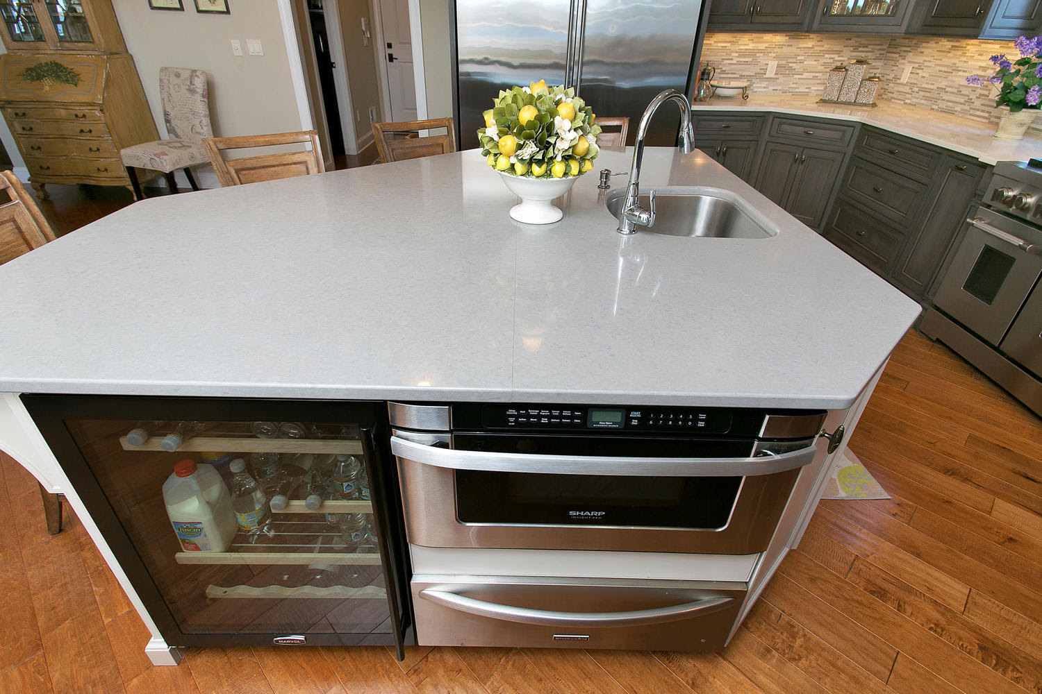 The tops of our kitchen center islands can be purchased in materials such as granite, mica, tile, or solid wood. Kitchen Islands Peninsulas Design Line Kitchens In Sea Girt Nj