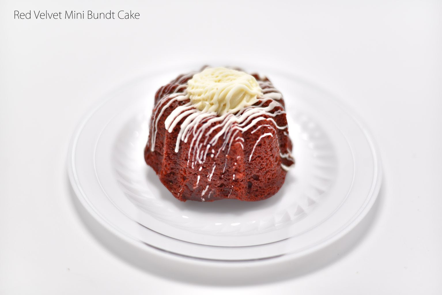 This is one of the few recipes where i actually pull out my sifter! Mini Bundt Cakes Freshly Baked King Cheesecake Company
