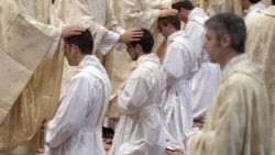 Ordenação presbiteral na Basílica de São Pedro, em 22/04/2018