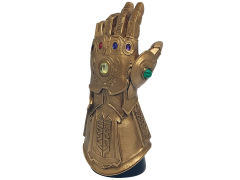 AVENGERS: INFINITY WAR GAUNTLET EXCLUSIVE DESK MONUMENT