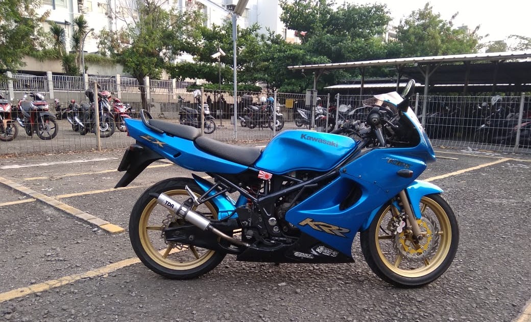Ninja R Warna Hijau Keluaran 2014 / Gambar Modifikasi Kawasaki Ninja