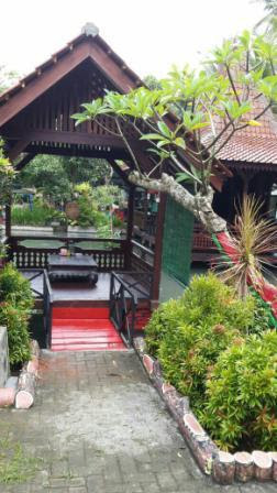 Lokasi kabupaten banyuwangi di jawa timur / indonesia. Rumah Makan Pondok Apung Termurah Dan Terlengkap Di Banyuwangi