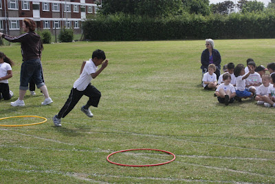 Rileks sekejap: Foxborough School's Sport Day