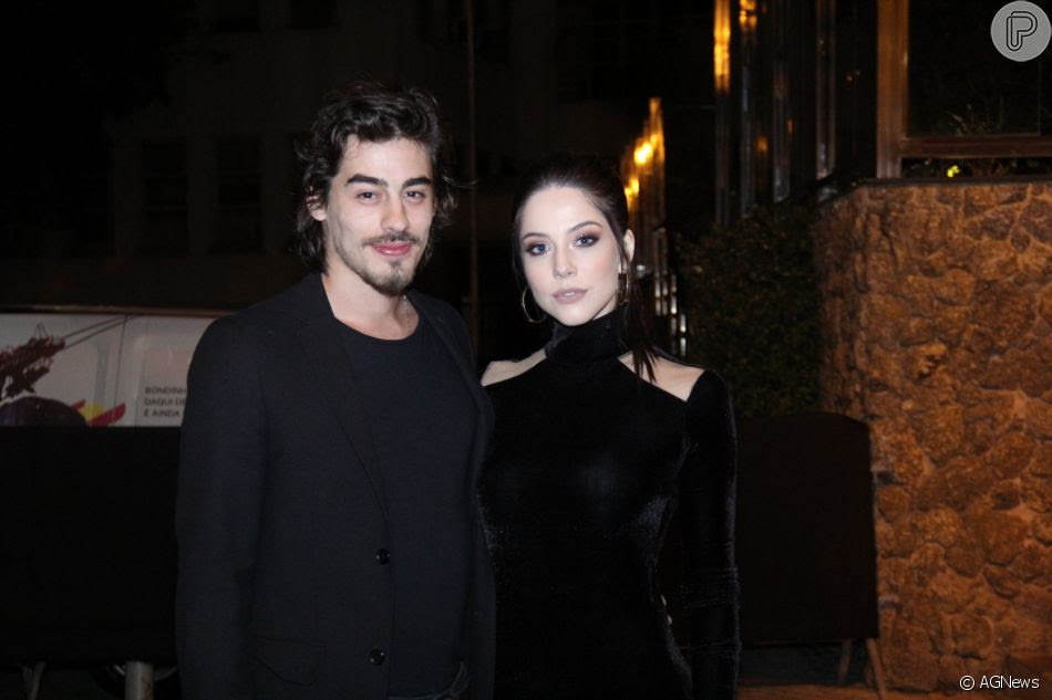 Bia Arantes e VinÃ­cius Reed estiveram no aniversÃ¡rio de Marina Ruy Barbosa na noite deste sÃ¡bado, 30 de junho de 2018, no Morro da Urca, no Rio de Janeiro