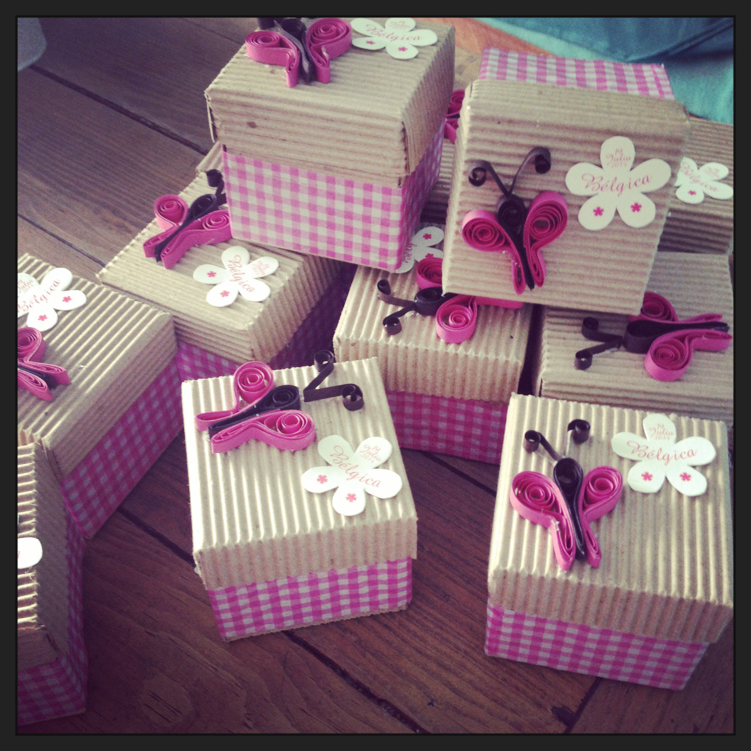 Caia Virilis: Cajas Para Regalos Quince Años