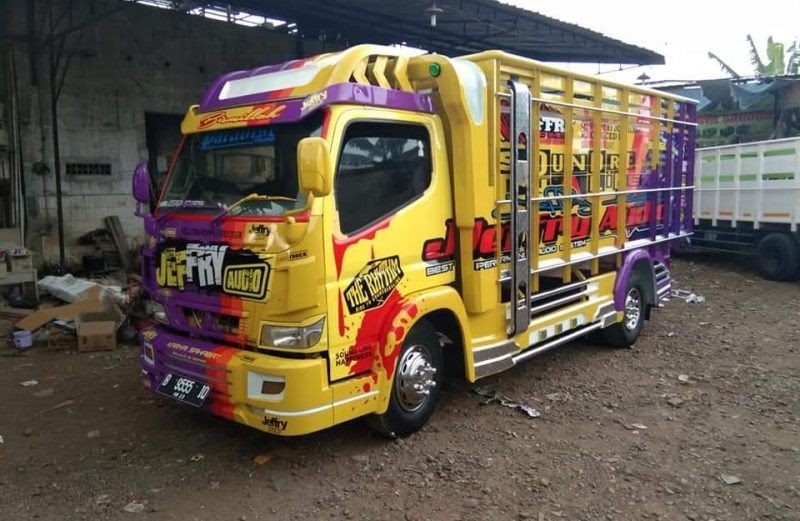 Modifikasi Truk Kuning - DESIGNER LAWAS