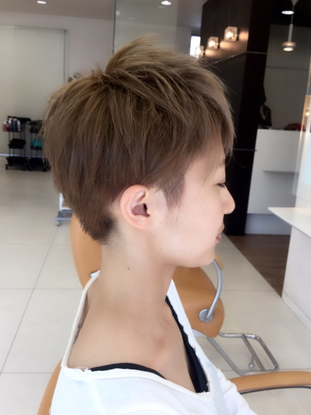現代の髪型 ロイヤリティフリーベリー ショート かっこいい ショートカット