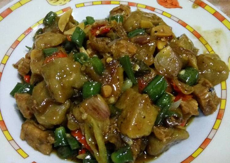 Oseng Bakso Pedas - Resep Membuat Oseng Oseng Baso Sosis Pedas Gurih