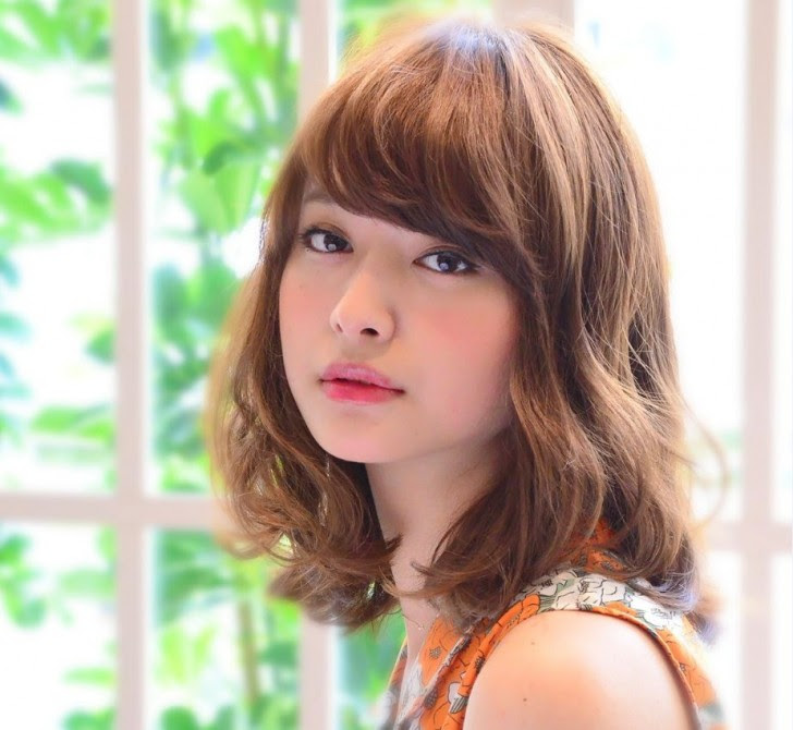 髪型 ミディアム パーマ 面長 Tania Han