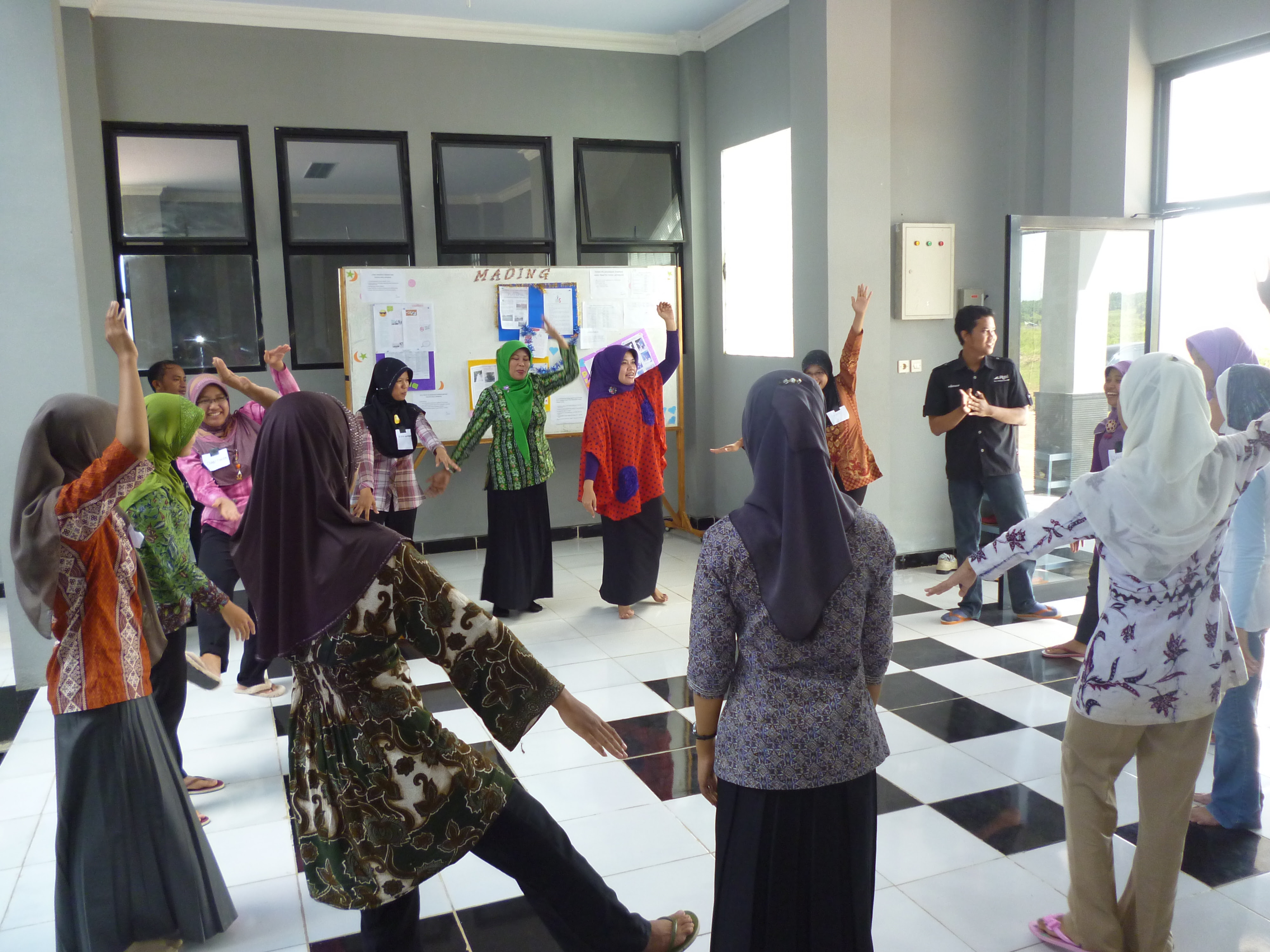 Contoh Ice Breaker Di Gereja - Hontoh