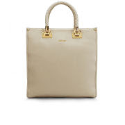 http://www.awin1.com/cread.php?awinmid=3604&awinaffid=110474&clickref=&p=http%3A%2F%2Fwww.mybag.com%2Fbrand%2Fliu-jo.list