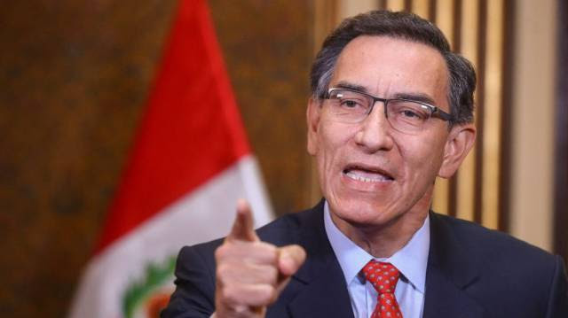 Peru troca metade do gabinete pressionado por pandemia
