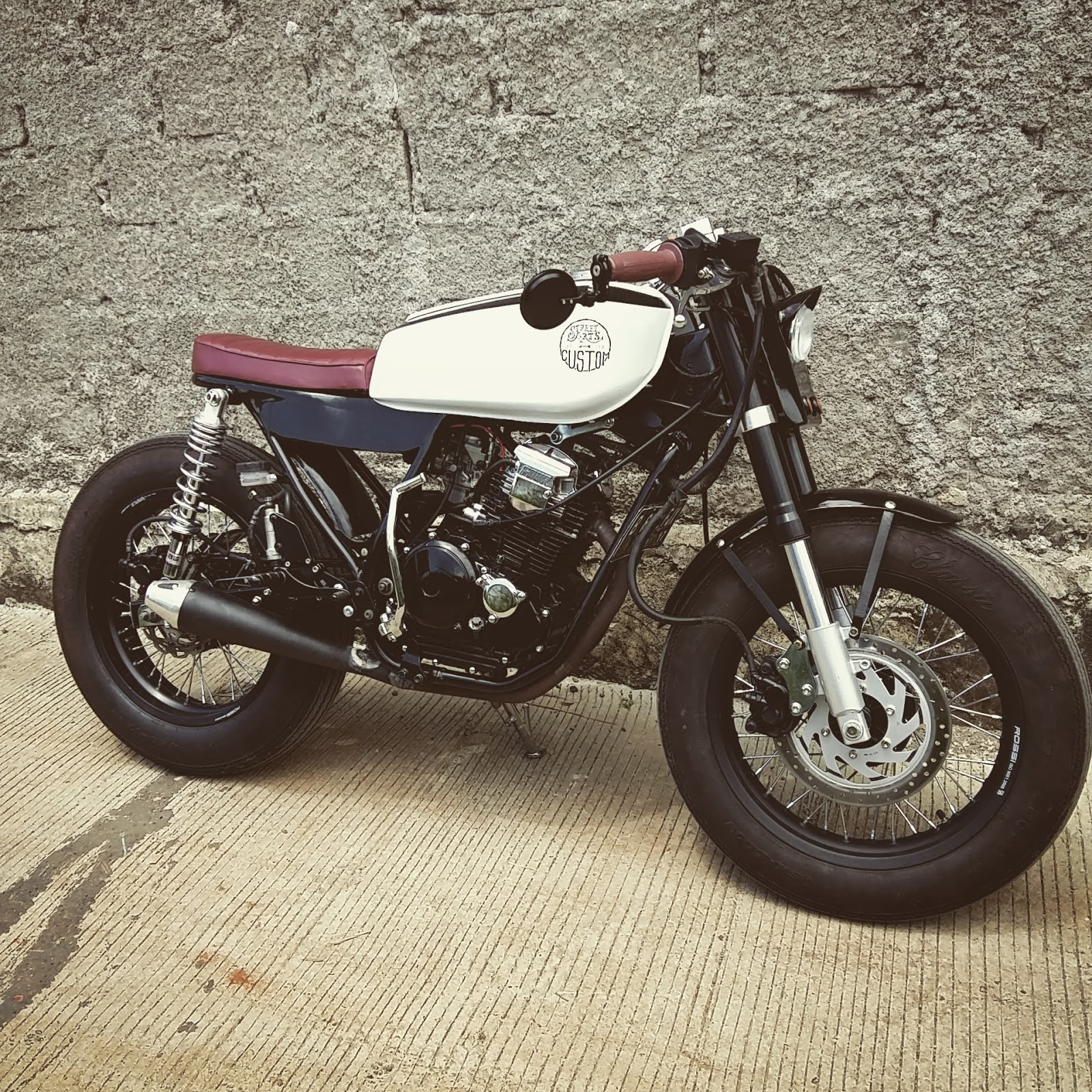  Biaya  Custom  Motor  Cafe Racer Customotto