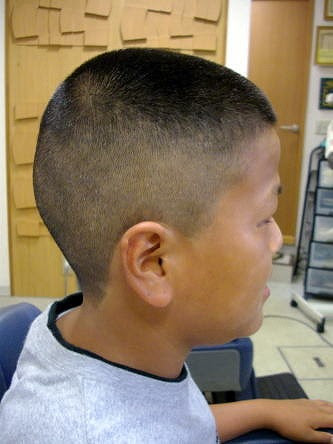 小学生 男子 髪型 スポーツ 刈り Medico Shengelia
