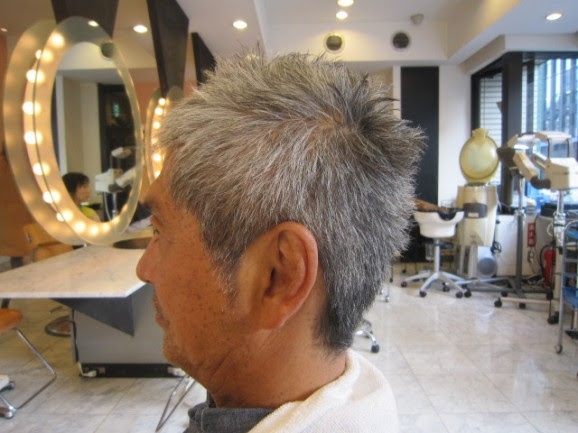 最新40代 髪型 メンズ 白髪 ショート 最高のヘアスタイルのアイデア