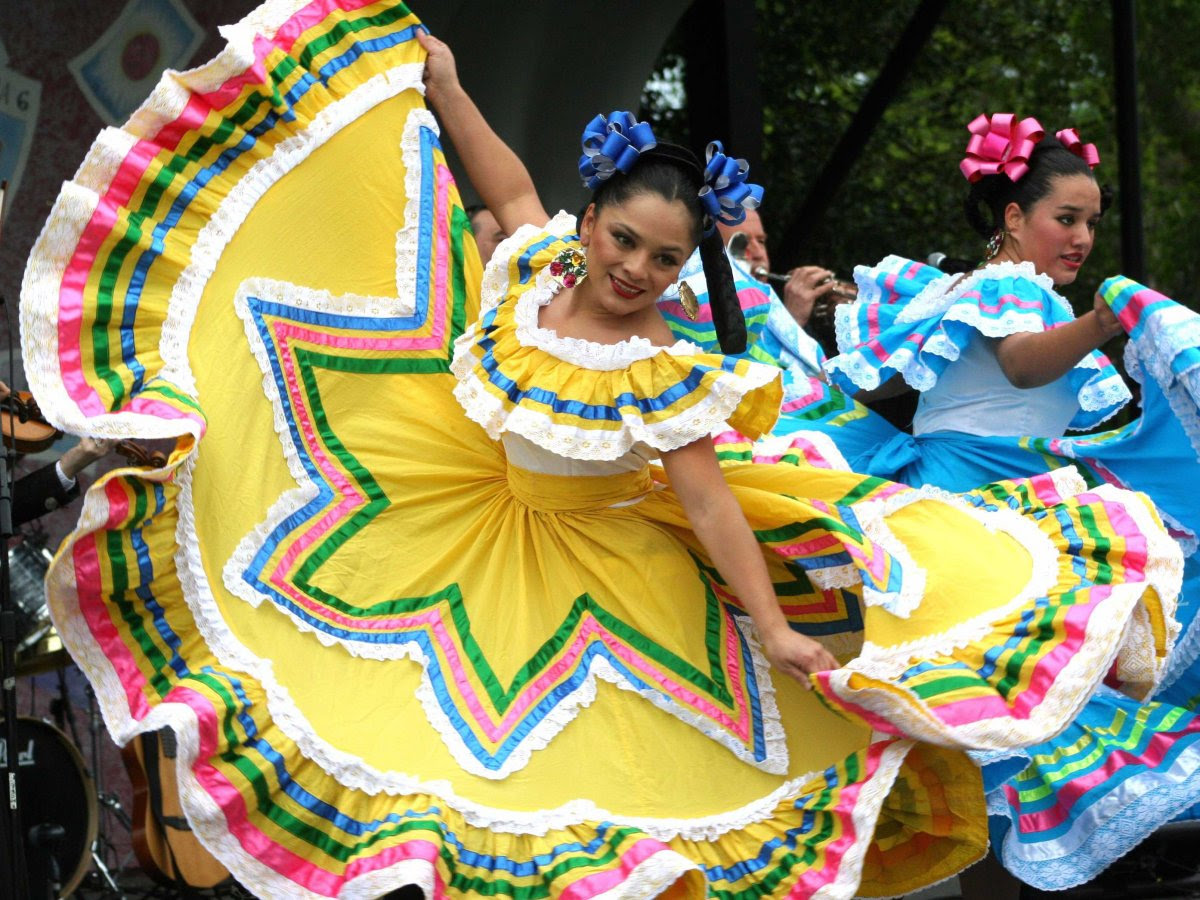 Mexican dancers