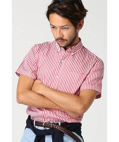 髪型 新鮮な赤 ストライプ シャツ コーデ メンズ