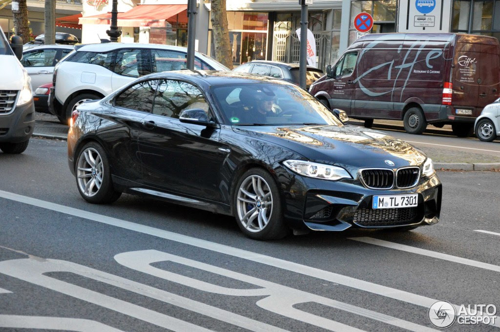 Bmw smart key features are one of the best features one can do almost anything in the car with a key. Official Black Sapphire Metallic M2 Photos Thread Bmw M2 Forum