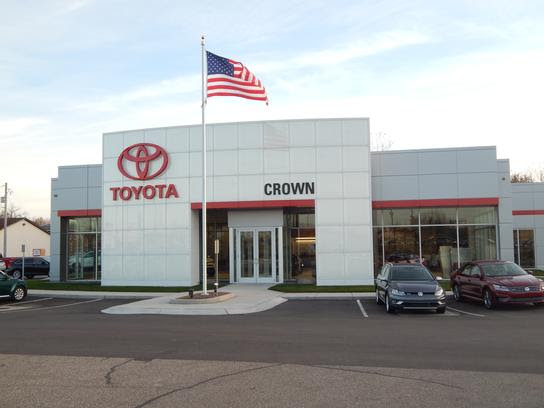 Gerald toyota of matteson is located at 5540 auto court, matteson, il 60443. Crown Toyota Vw Car Dealership In Holland Mi 49424 Kelley Blue Book