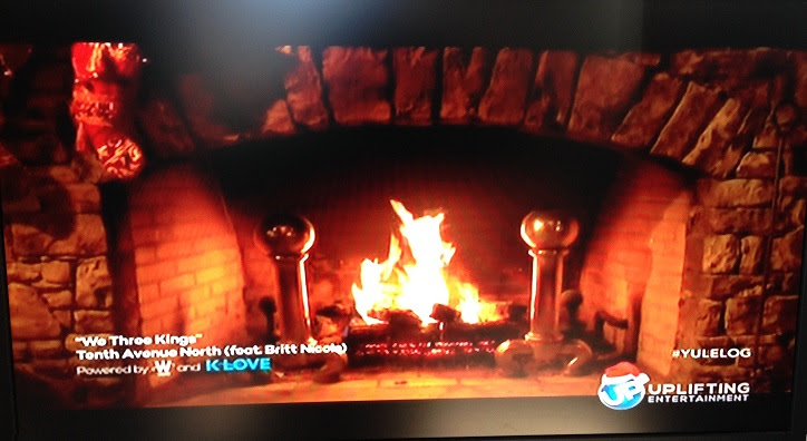 The yule log is a television program which airs traditionally on christmas eve or christmas morning, originally on new york city television station wpix but now on many other stations. Reviewing The 2014 Yule Logs It S Like Radio With Pictures Radio Survivor
