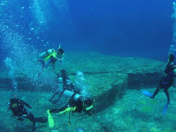 Yonaguni's unique attraction for archaeologists and divers alike are the mysterious underwater ruins (海底遺跡 kaitei iseki) which lie off the southern coast of the island. Yonaguni Island Underwater Ruins