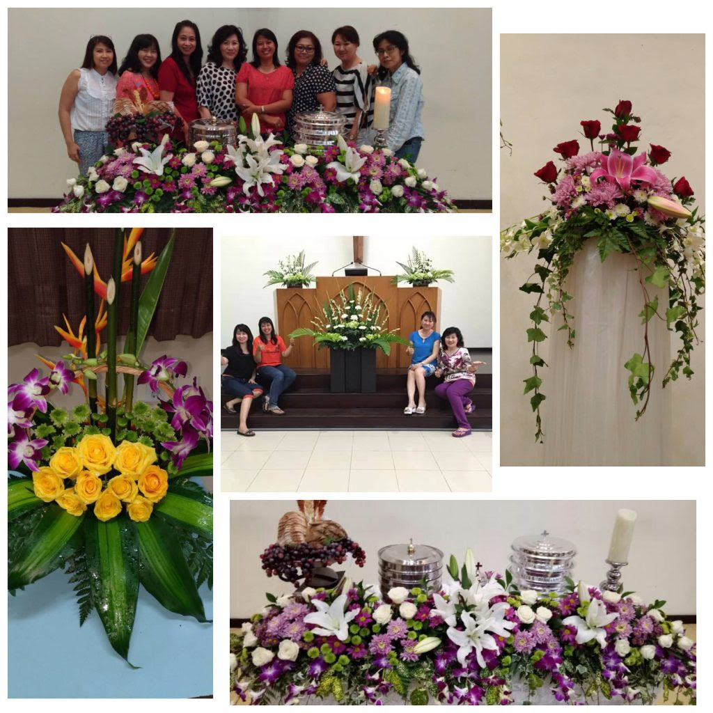 Rangkaian bunga gereja mimbar altar. Rangkaian Bunga Mimbar Komisi Wanita