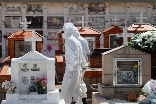 Cidades brasileiras começam a ter mais mortes que nascimentos na pandemia