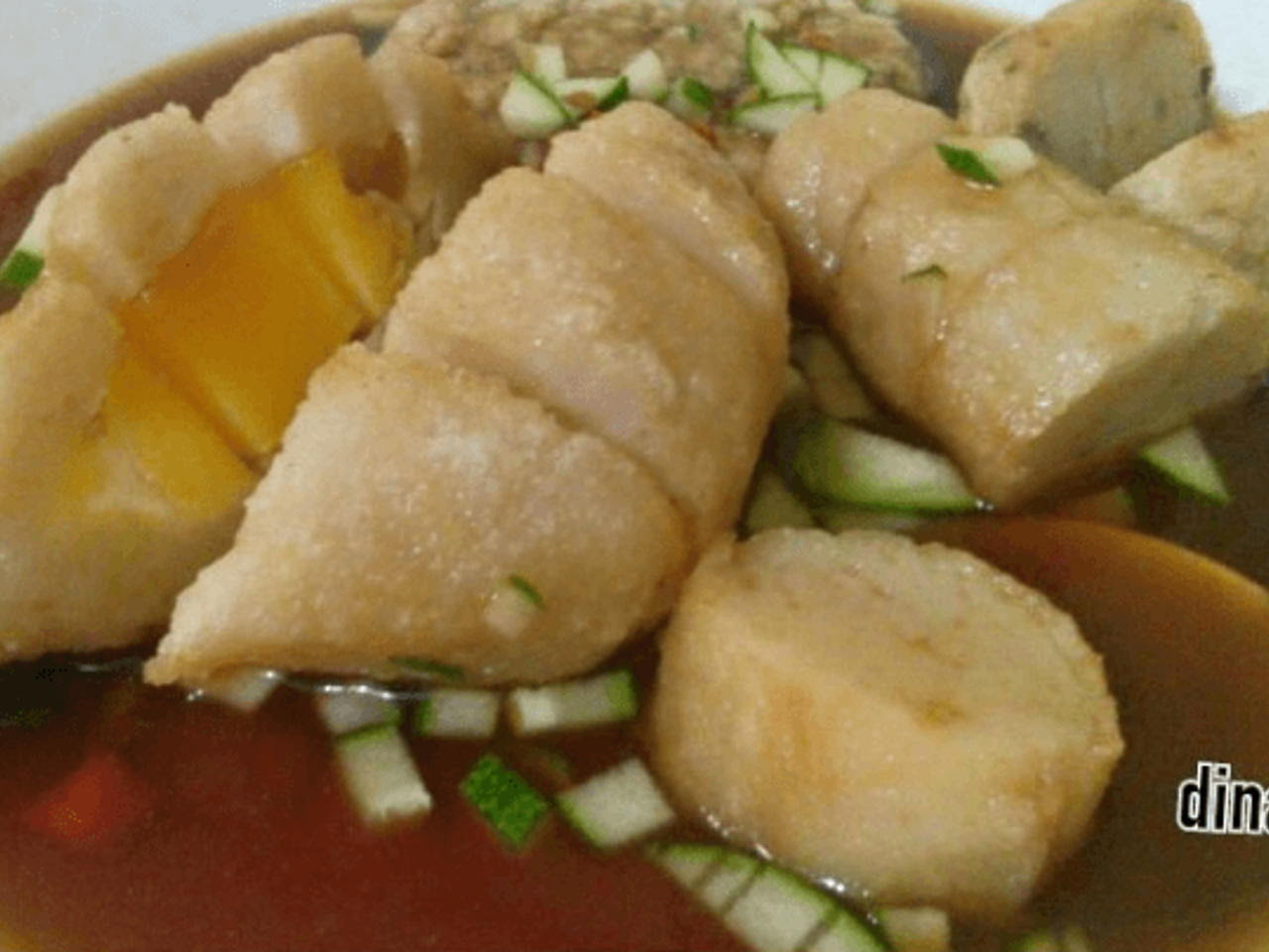 Sebelum kita membahas mengenai cara membuat empek empek palembang, saya akan bercerita sedikit asal muasal makanan pempek ini atau sejarah ia mencoba untuk mencampur daging ikan giling dengan tepung tapioka, setelah dicampur dan dibentuk sedemikian rupa, lalu ia mencoba untuk. Pempek Dos Tetap Nikmat Walau Tanpa Ikan Ini Resepnya
