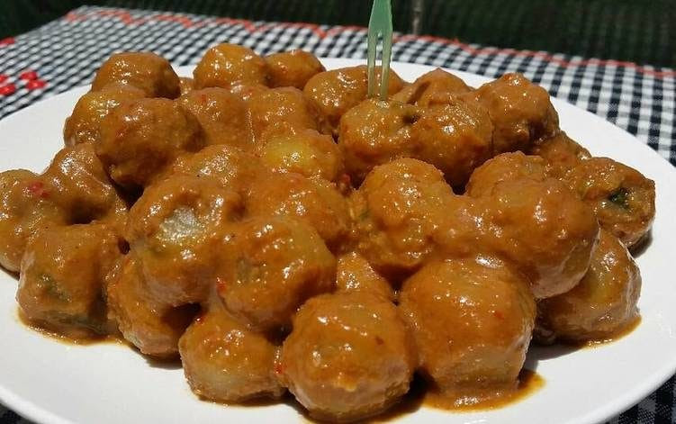 Moms pasti pernah mendengar, bahkan mencoba pentol atau baso tusuk. Cara Membuat Pentol Bakar Tanpa Daging Archives Yentit Blog