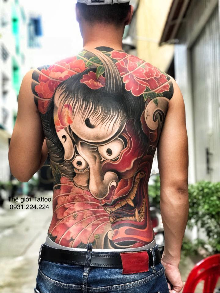 Chia sẽ cách đi nét hình mặt quỷ full lưng bằng kim 15rl.do đó hình xăm mặt quỷ tượng trưng cho quá trình cải biến từ những lỗi lầm xấu xa trong quá khứ thì hình xăm mặt quỷ hanya lại là biểu tượng cho sự mạnh mẽ, sức mạnh vô địch, có thế chế ngự và lấn át mọi thế lực khác. Y NghÄ©a Hinh XÄƒm Máº·t Quá»·
