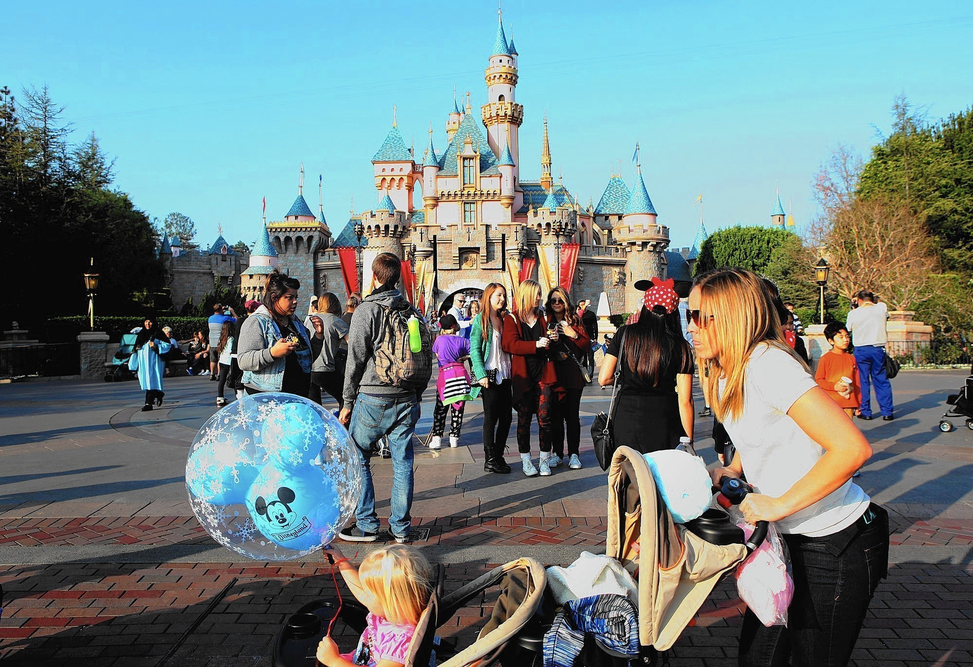 Thank anti-vaccination activists for the Disneyland measles outbreak